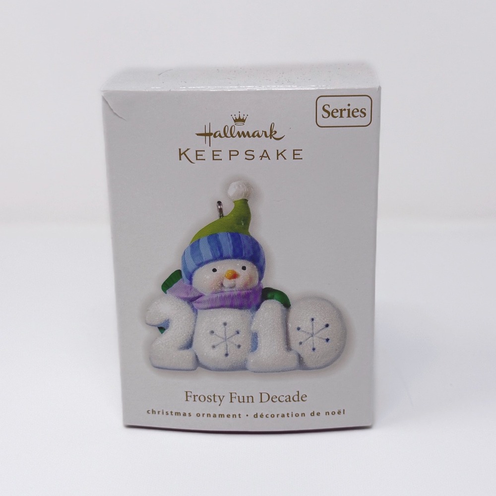 2010 Hallmark Frosty Fun Decade Ornament 1st In Series Snowman QX8143 Box